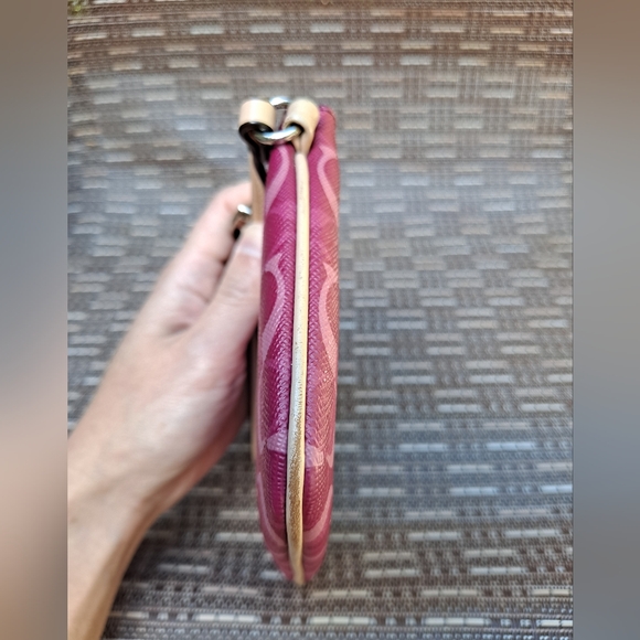 Coach Fuchsia Pink Small Zip Top Clutch Wristlet - Picture 7 of 12